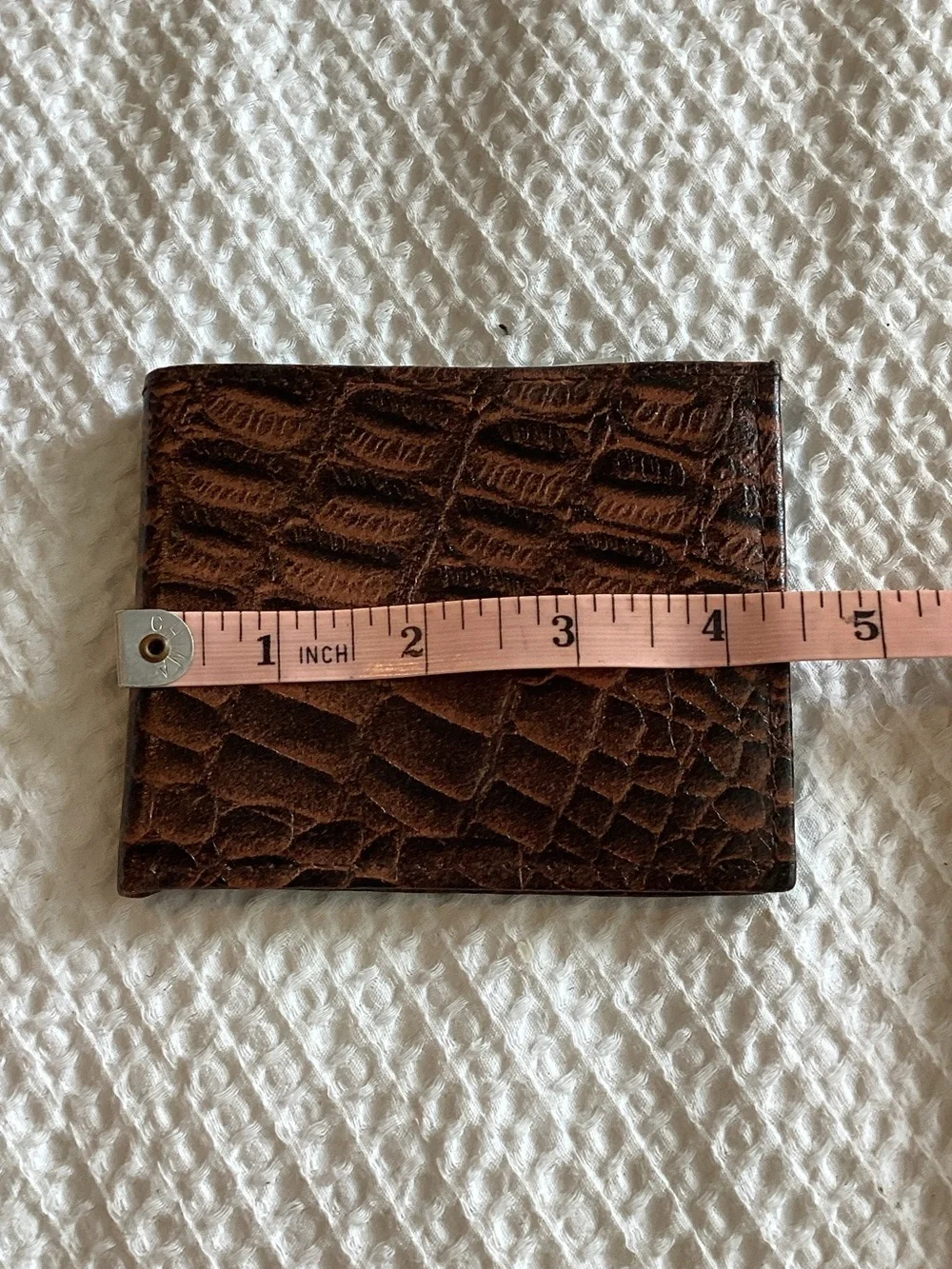 Classic Brown Croc-Embossed Leather Bi-Fold Wallet - Men